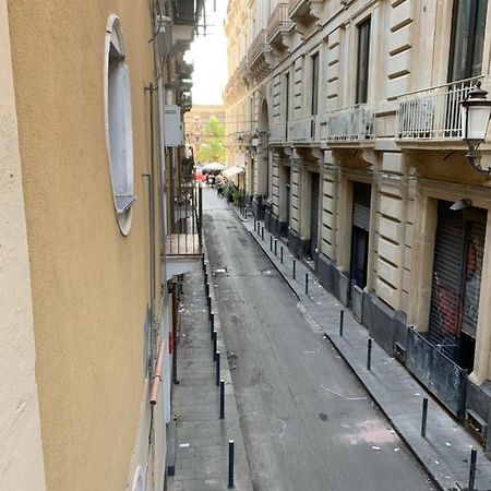 Vicolo Etnea Apartment Catania Bagian luar foto
