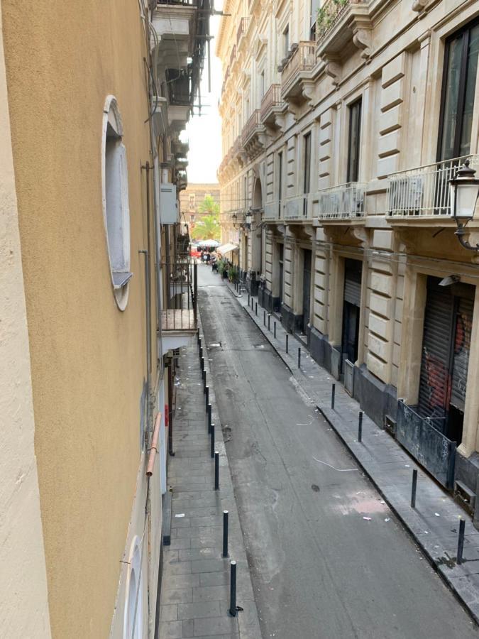 Vicolo Etnea Apartment Catania Bagian luar foto